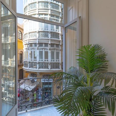 Luminoso Apartamento De Dos Habitaciones Con Vistas A Las Catedral Malaga Exterior photo