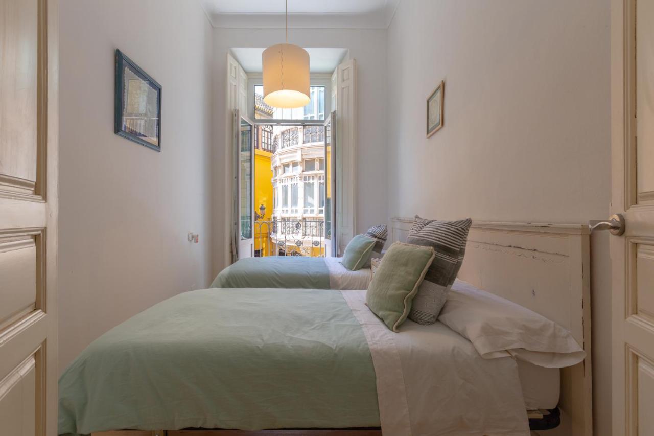 Luminoso Apartamento De Dos Habitaciones Con Vistas A Las Catedral Malaga Exterior photo